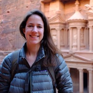 Meet your Posher, Ari